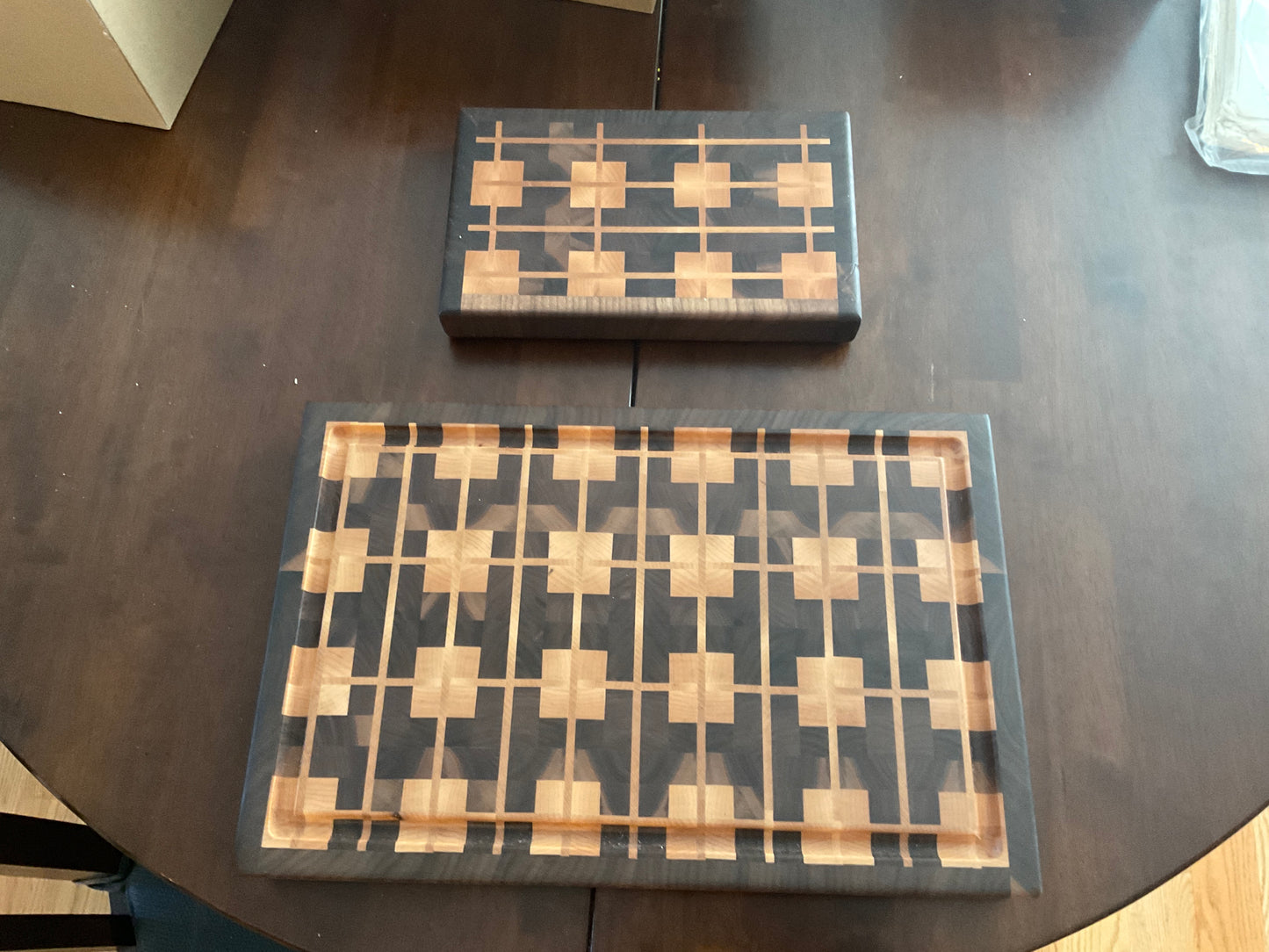 End grain cutting board